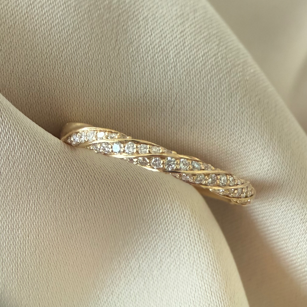 Twist Pavé Diamond Wedding Band