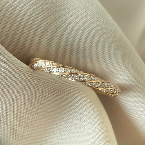 Twist Pavé Diamond Wedding Band